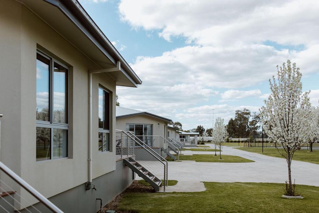 Tindarra Resort Moama Exterior foto